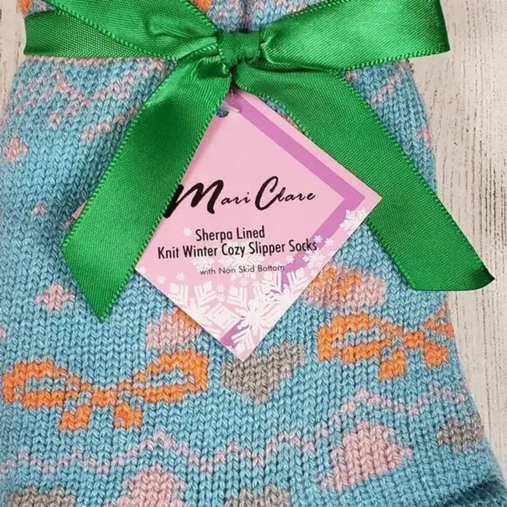 New Set of 4 Mari Clare Sherpa Lined Holiday No Slip Slipper Socks Women's